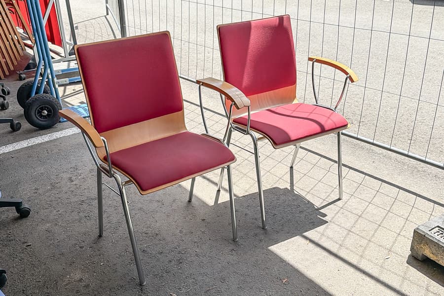 7 Stapelstühle